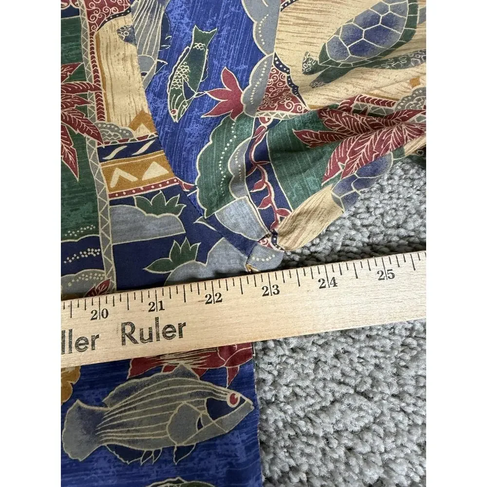 Tori Richard Shirt Mens L Turtle Batik Short Sleeve Button Up Hawaiian Relaxed